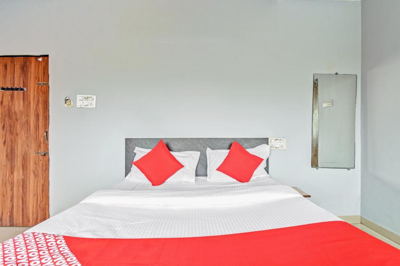 โอโย 45014 โฮเต็ล สามารถ ลอดจ์ Hotel โซลาปูร์ ภายนอก รูปภาพ